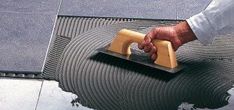 Boyalı veya seramik kaplı bir duvara yeni seramik nasıl döşenir?